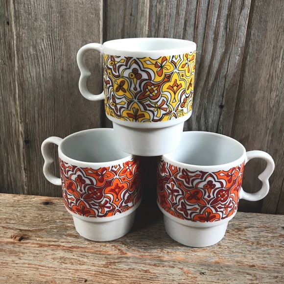 Other - Vintage Psychedelic Stacking Mugs